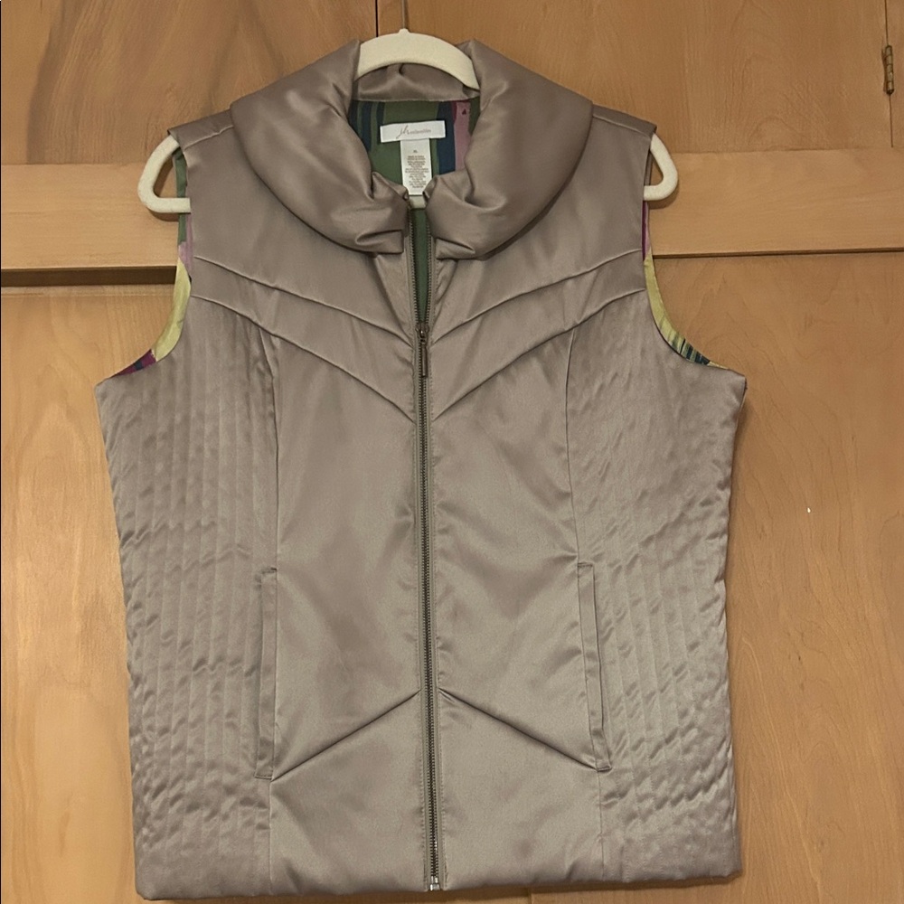 JH Collectibles Women's Grey Quilted Vest